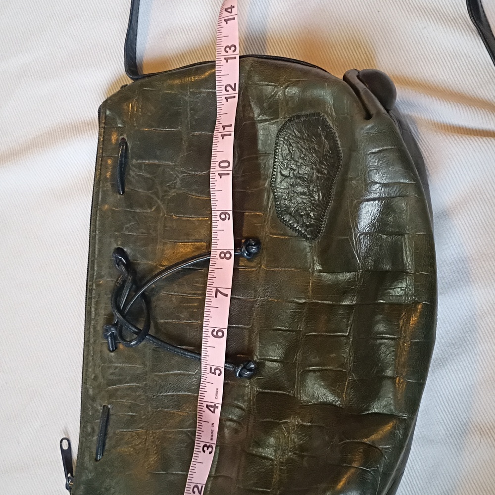 Carlos Falchi Vintage  Green Leather Crossbody - Picture 7 of 9